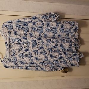Womens Basic Edition Blue Floral Top